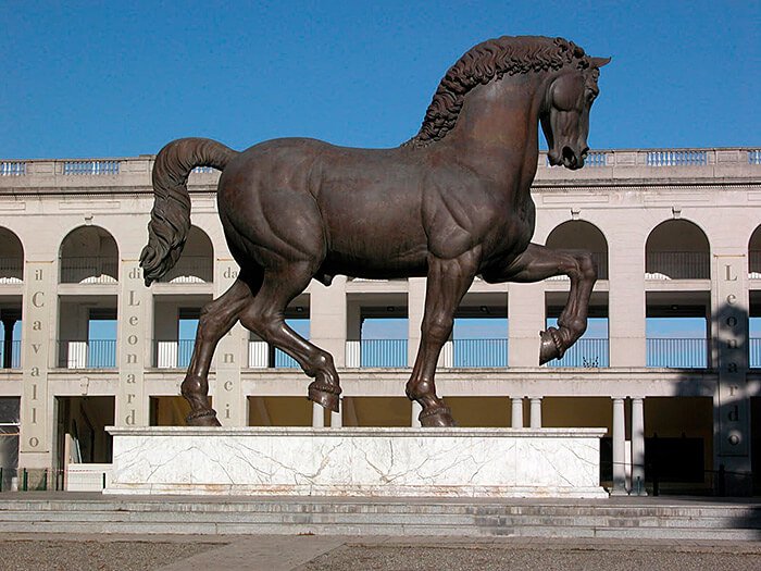 Il Cavallo, estátua de bronze, San Siro, Milão, Itália